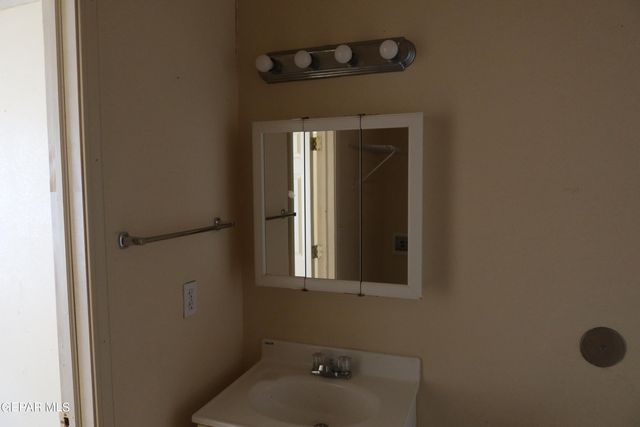 564 MAYAPAN Drive, San Elizario, TX 79849