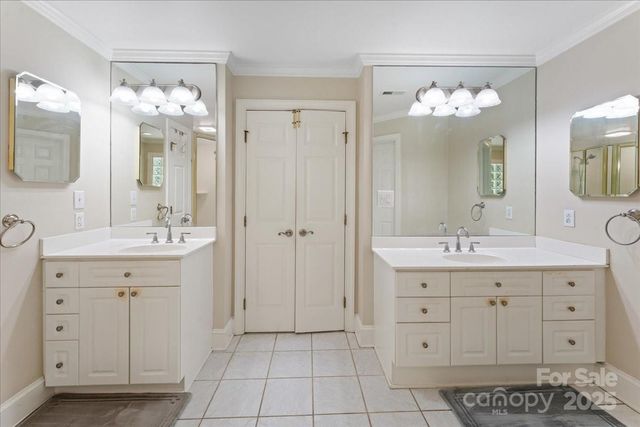 3602 Newchurch Circle, Charlotte, NC 28269