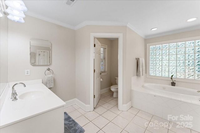 3602 Newchurch Circle, Charlotte, NC 28269