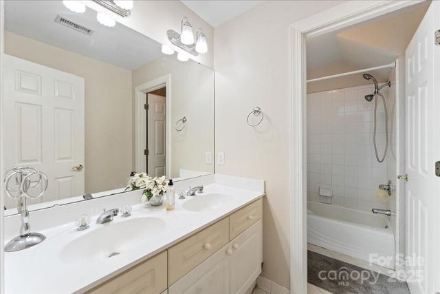 3602 Newchurch Circle, Charlotte, NC 28269
