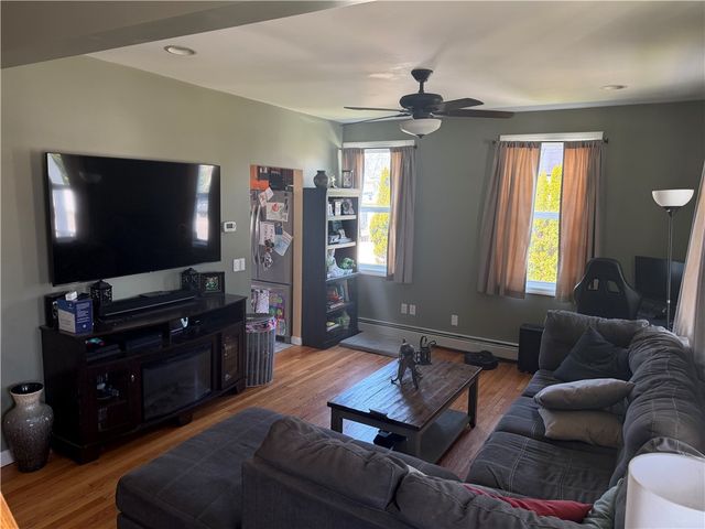 433 Metacom Avenue, Bristol, RI 02809