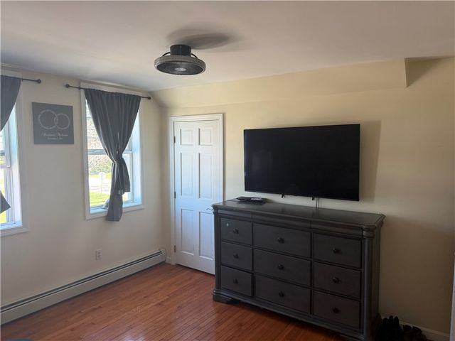 433 Metacom Avenue, Bristol, RI 02809