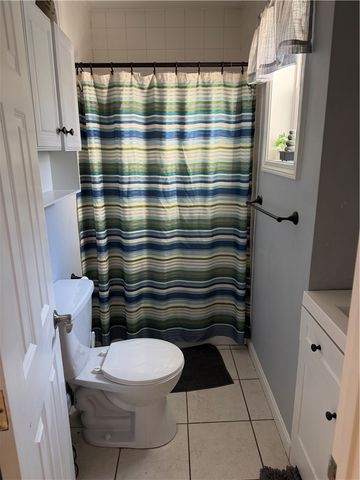 433 Metacom Avenue, Bristol, RI 02809