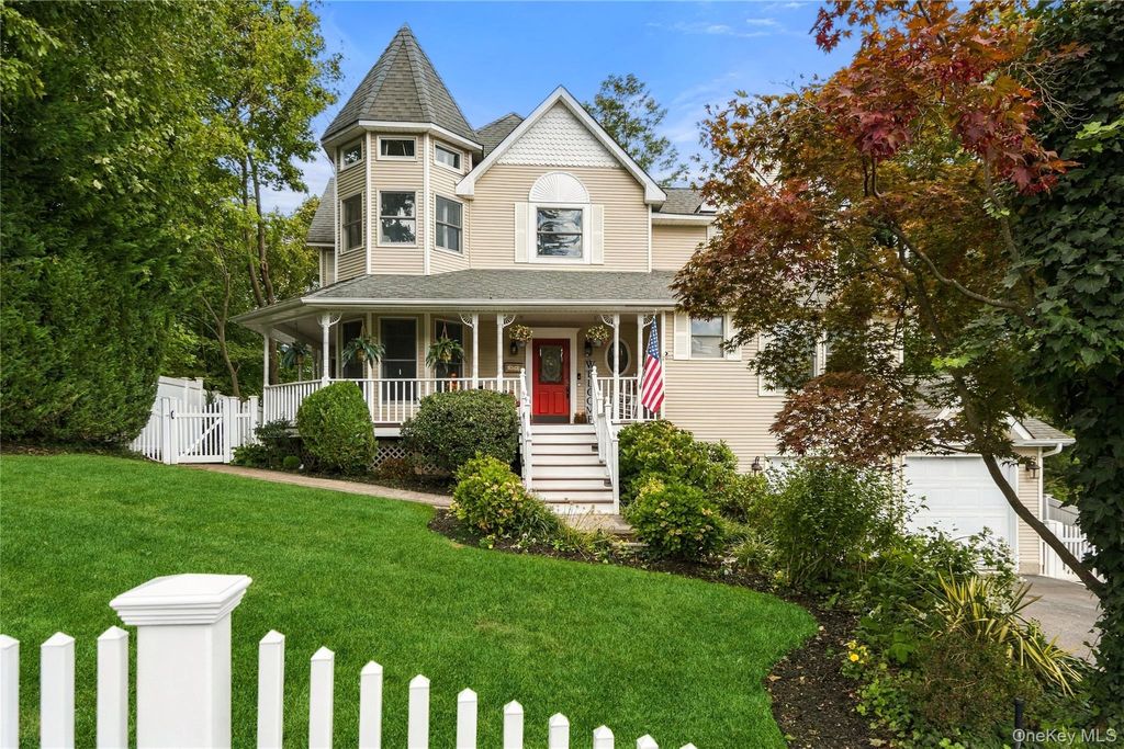 7 Platt Place, Huntington, NY 11743 — exterior