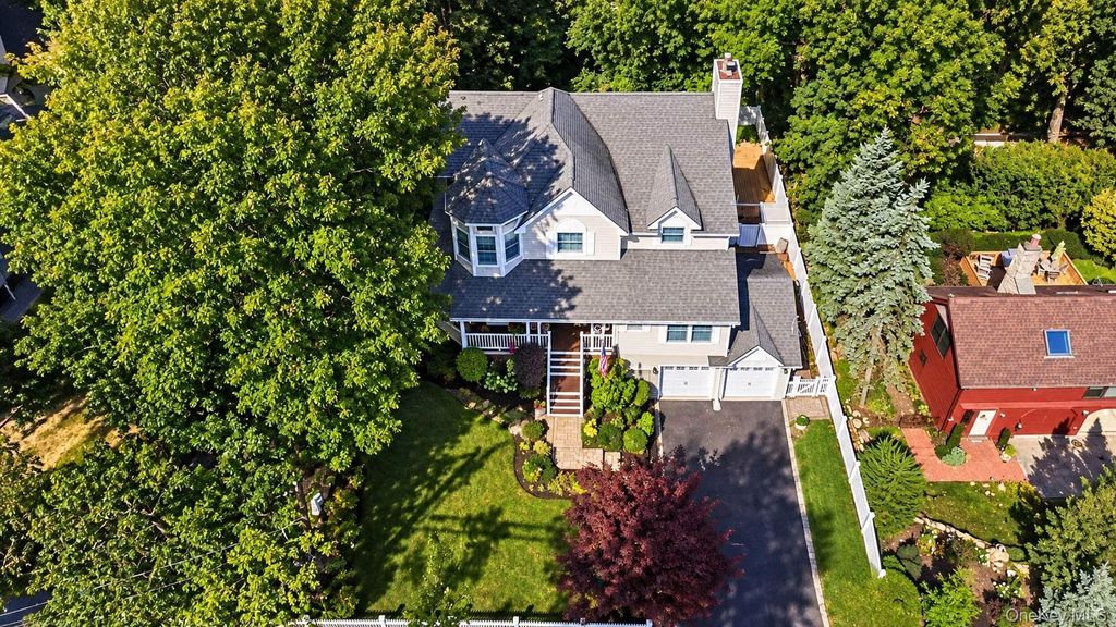 7 Platt Place, Huntington, NY 11743 — photo 2
