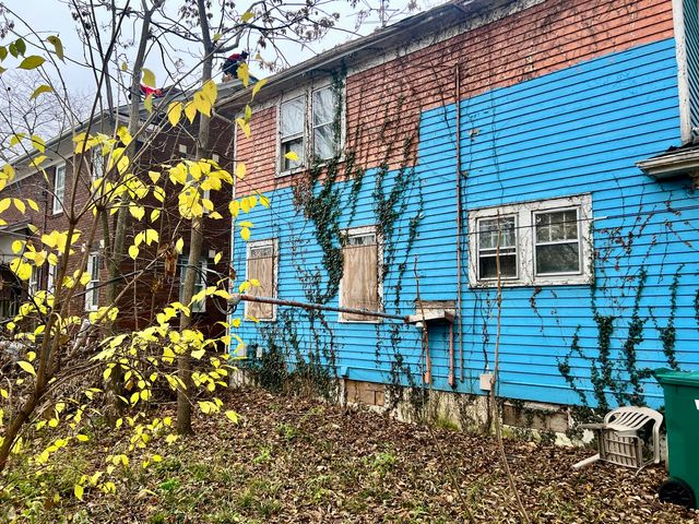 254 W Leafland Avenue, Decatur, IL 62522