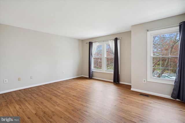 14911 FOREST LANDING CIR, Rockville, MD 20850