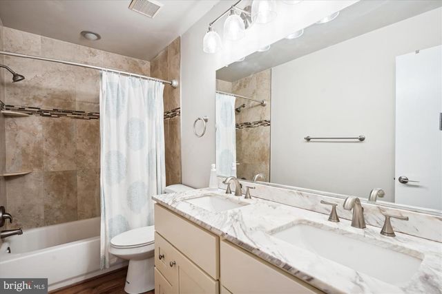 14911 FOREST LANDING CIR, Rockville, MD 20850