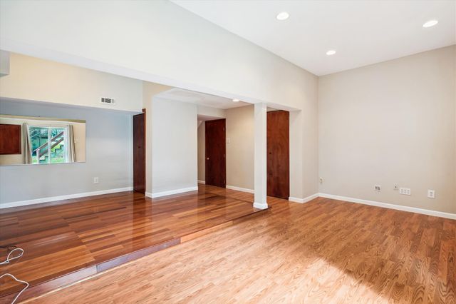 14911 FOREST LANDING CIR, Rockville, MD 20850