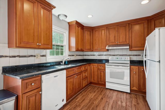 14911 FOREST LANDING CIR, Rockville, MD 20850