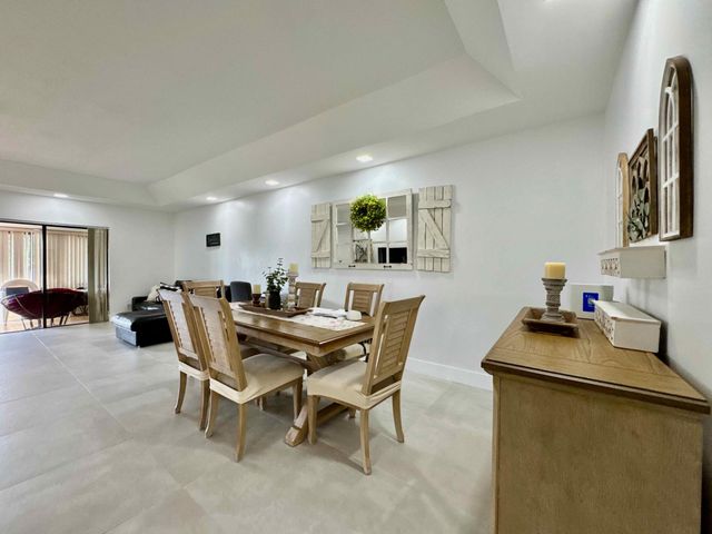 9106 Chatsworth Cascades, Boca Raton, FL 33434