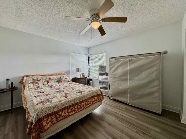 9106 Chatsworth Cascades, Boca Raton, FL 33434