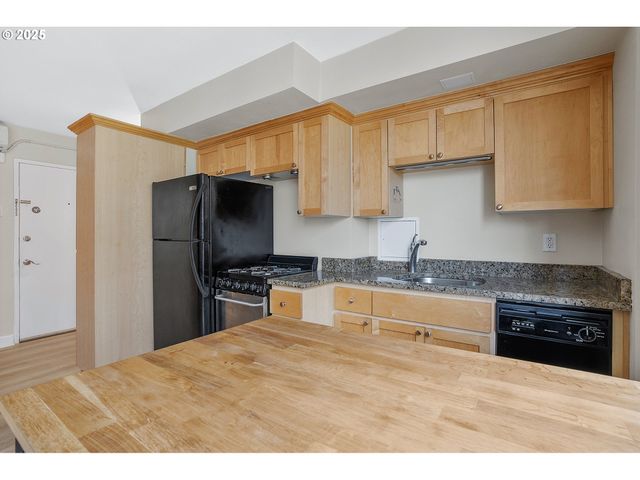 1205 Sw CARDINELL Dr 704, Portland, OR 97201
