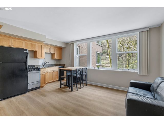 1205 Sw CARDINELL Dr 704, Portland, OR 97201