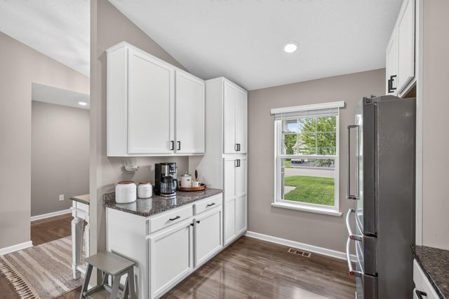 11881 132nd Avenue N, Dayton, MN 55327