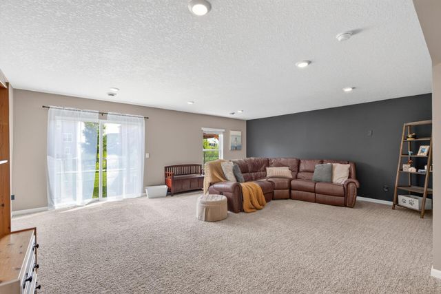 11881 132nd Avenue N, Dayton, MN 55327