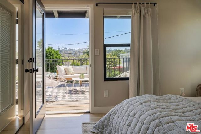 3152 Atwater Avenue, Los Angeles, CA 90039