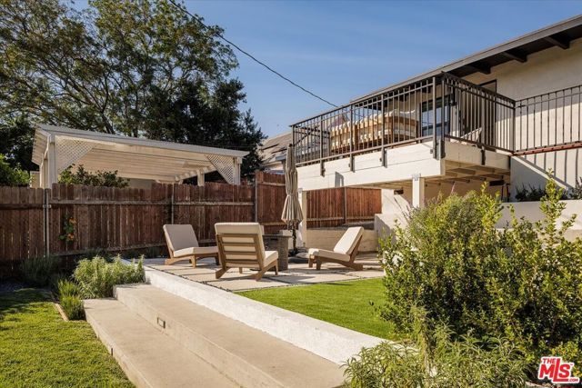 3152 Atwater Avenue, Los Angeles, CA 90039