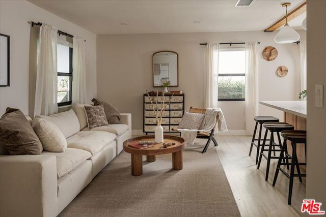3152 Atwater Avenue, Los Angeles, CA 90039