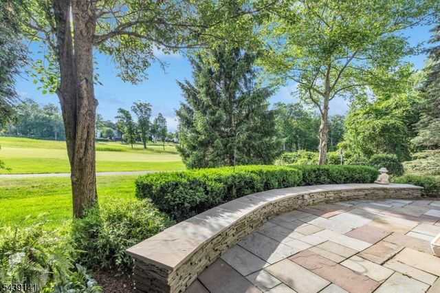 24 Benedict Cres, Bernards Twp., NJ 07920