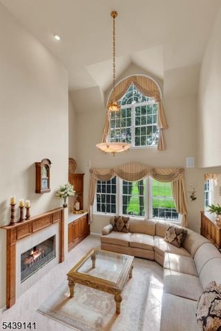 24 Benedict Cres, Bernards Twp., NJ 07920