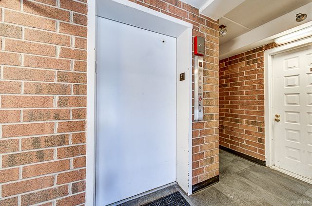 5950 Lake Bluff Drive 202, Tinley Park, IL 60477