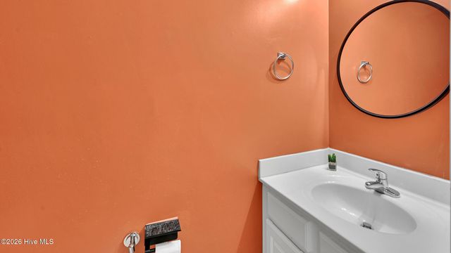 3921 Granada Drive B, Winterville, NC 28590