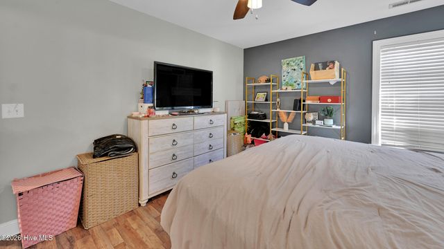 3921 Granada Drive B, Winterville, NC 28590