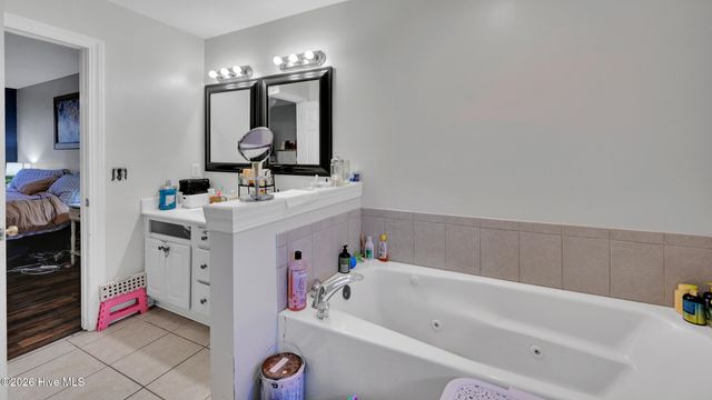 3921 Granada Drive B, Winterville, NC 28590