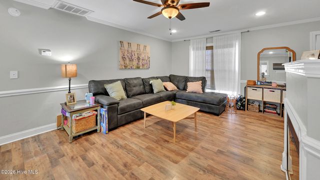 3921 Granada Drive B, Winterville, NC 28590