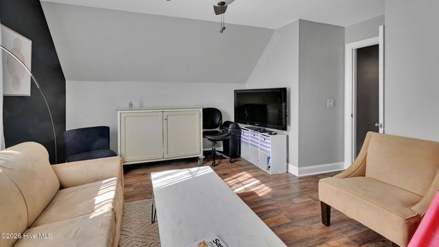 3921 Granada Drive B, Winterville, NC 28590