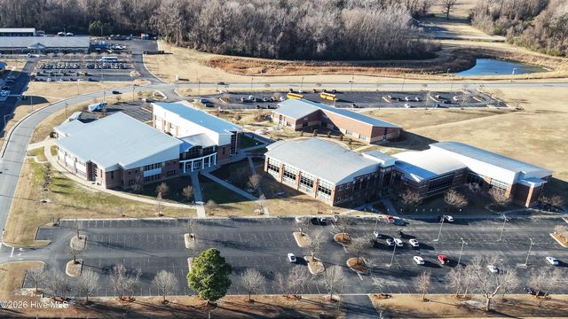 3921 Granada Drive B, Winterville, NC 28590