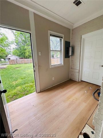 615 N 21st Street, Fort Smith, AR 72901