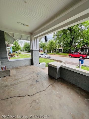 615 N 21st Street, Fort Smith, AR 72901