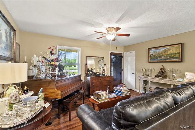 919 Snows Mill, Tuscaloosa, AL 35406