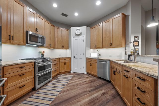 5935 Salcon Cliff DR, Austin, TX 78749