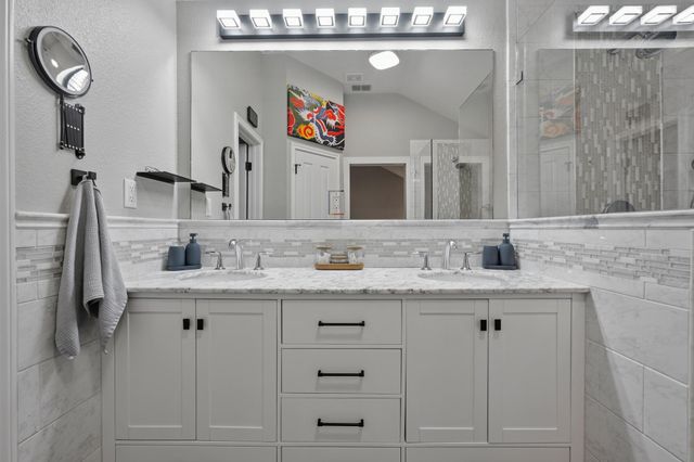 5935 Salcon Cliff DR, Austin, TX 78749