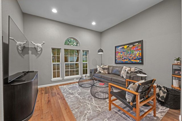 5935 Salcon Cliff DR, Austin, TX 78749