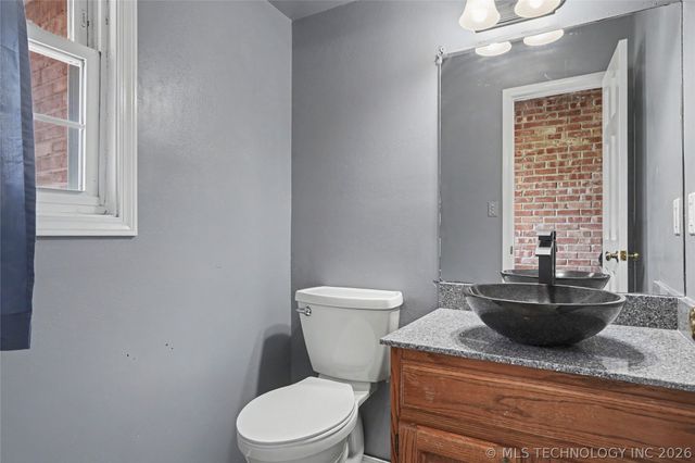 1250 Easy Street, Claremore, OK 74017