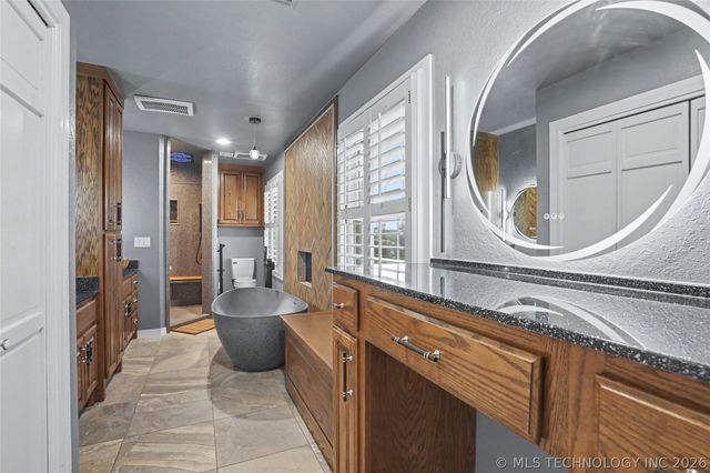 1250 Easy Street, Claremore, OK 74017