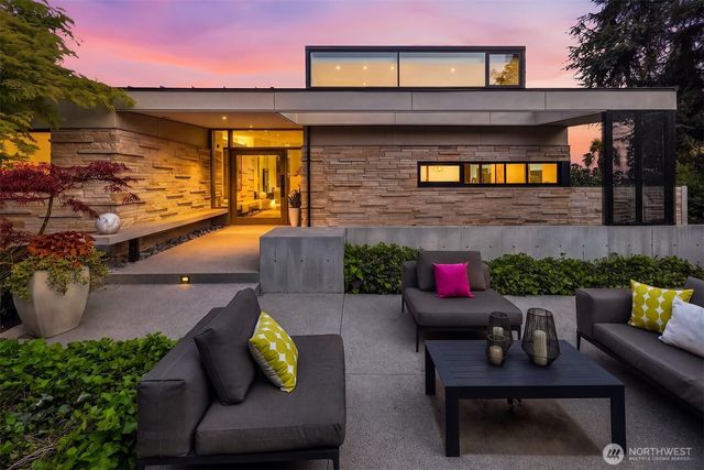 1575 Magnolia Boulevard W, Seattle, WA 98199