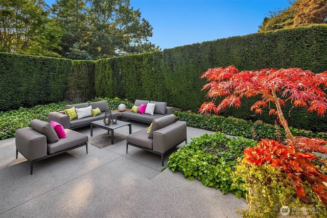 1575 Magnolia Boulevard W, Seattle, WA 98199