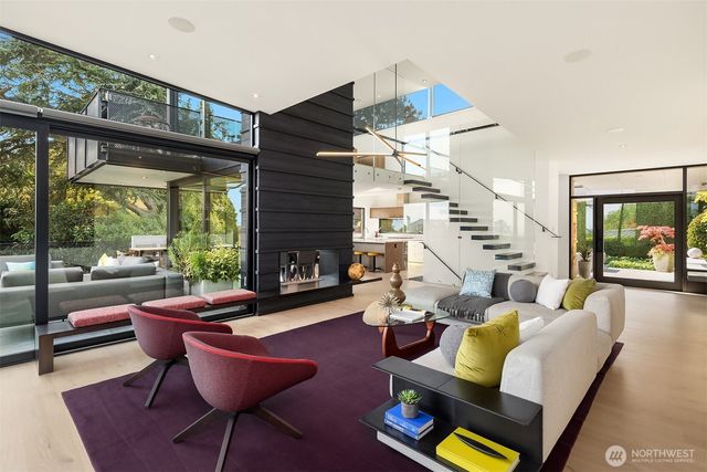 1575 Magnolia Boulevard W, Seattle, WA 98199