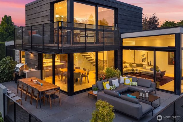 1575 Magnolia Boulevard W, Seattle, WA 98199