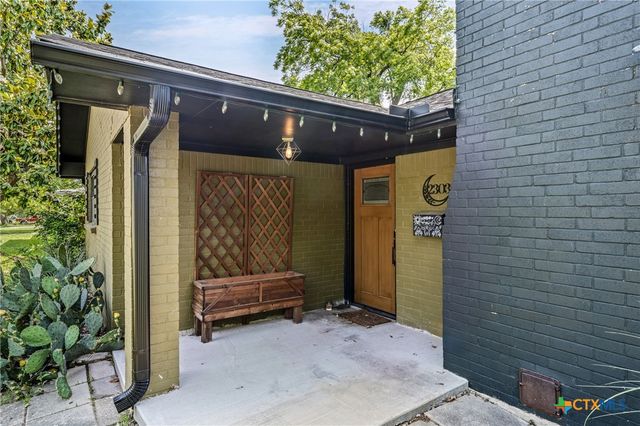 2303 N 15th Street, Temple, TX 76501