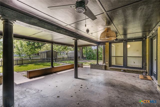 2303 N 15th Street, Temple, TX 76501