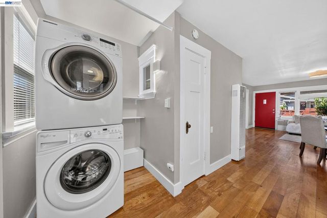 5823 Seminary Ct, Oakland, CA 94605