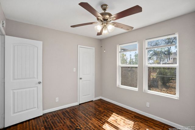 1530 SW 19th Street, San Antonio, TX 78207