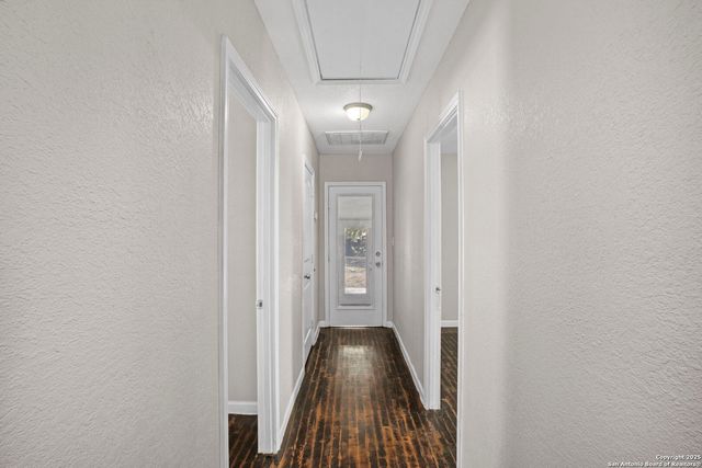 1530 SW 19th Street, San Antonio, TX 78207