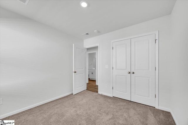 127 Ella B Lane, Easley, SC 29640